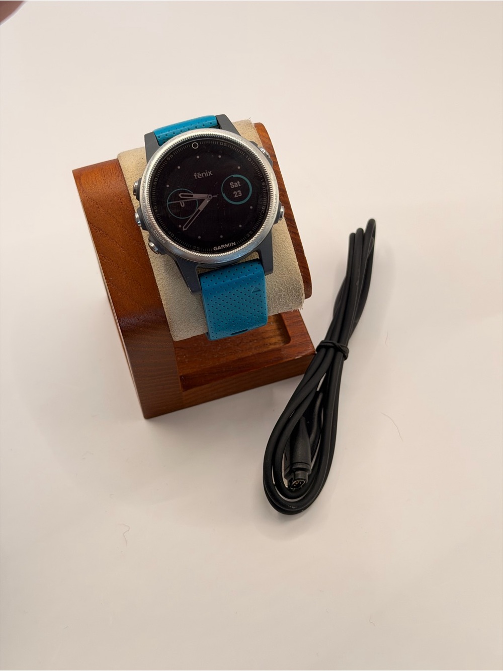 Garmin Fenix 5s, Tested, Smartwatch, Fitness Tracker, Charger Included, Blue Ban